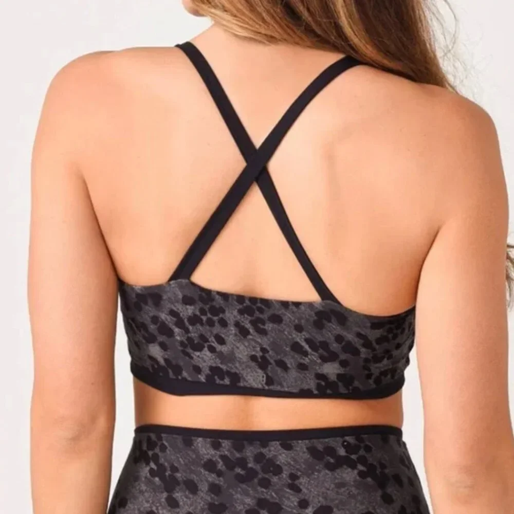 Splits59 Bruna airweight sports bra in black‎ animal
